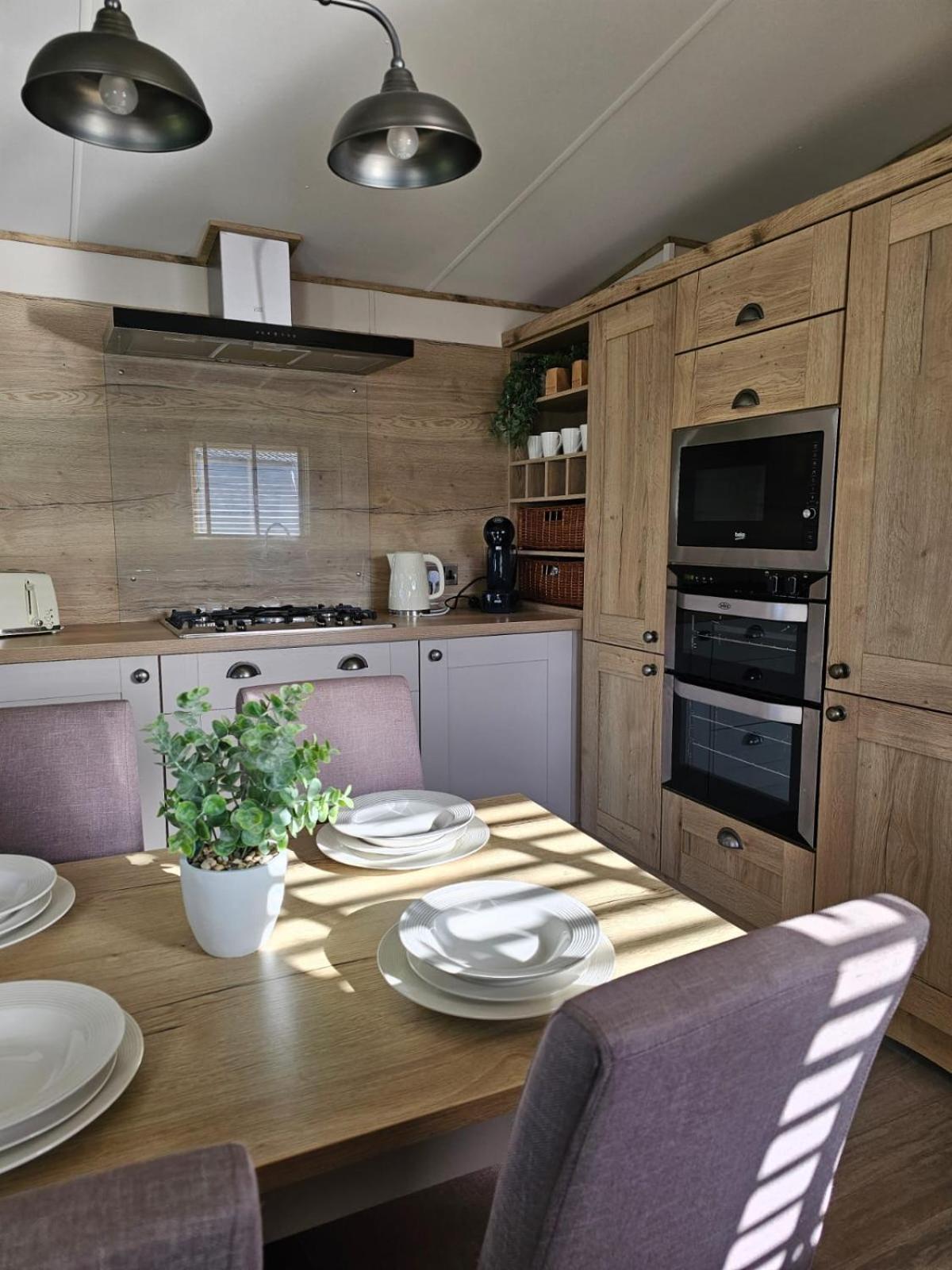 Premium 2 Bedroom Caravan With Free Wifi Hunstanton Buitenkant foto